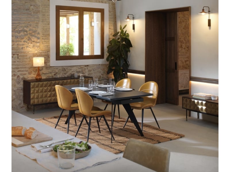 Buffet 4 portes en manguier massif avec façade en laiton doré  - Conforama C