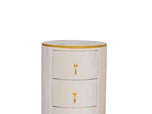 Table de chevet à 3 tiroirs en velours avec plateau effet marbre et finitions dorées pour chambre blanc