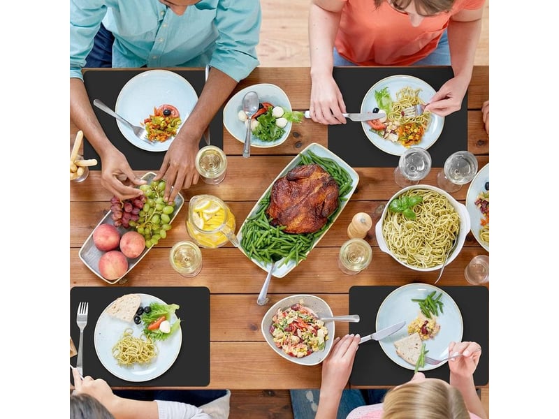  Lot de 4 sets de table, sets de table lavable imperméables 42 × 30cm cuisine salle à restaurant pvc set de table antidérapant chaleur résiste,noir  - Conforama D