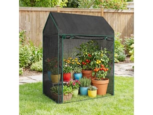 Serre de jardin pe avec 2 fenêtre de ventilation, 130x90x173 cm, mini serre de jardin avec porte zippé enroulable, toit d’ombrage noire en pe