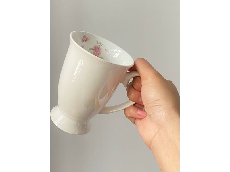 Tasse sur pied en porcelaine, motif floral, 320 ml, à l’unité  - Conforama B