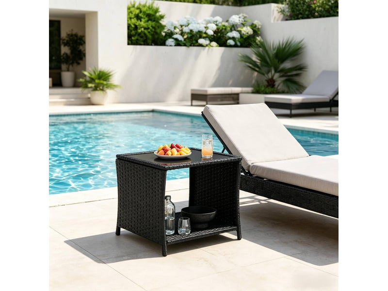  Table d'appoint de jardin 45x45x40 cm noire en résine tressée, plateau en verre et rangement ouvert  - Conforama E