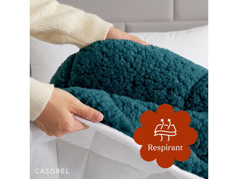 Casabel couette sherpa 240x260 cm, 450 gsm polyester réversible, face sherpa douillette ou microfibre fraîche, respirante, lavable  - Conforama C
