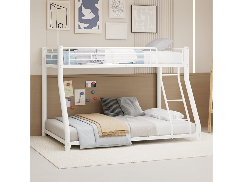 Lit superposé en fer blanc 90x190 cm et 140x190 cm - Conforama B
