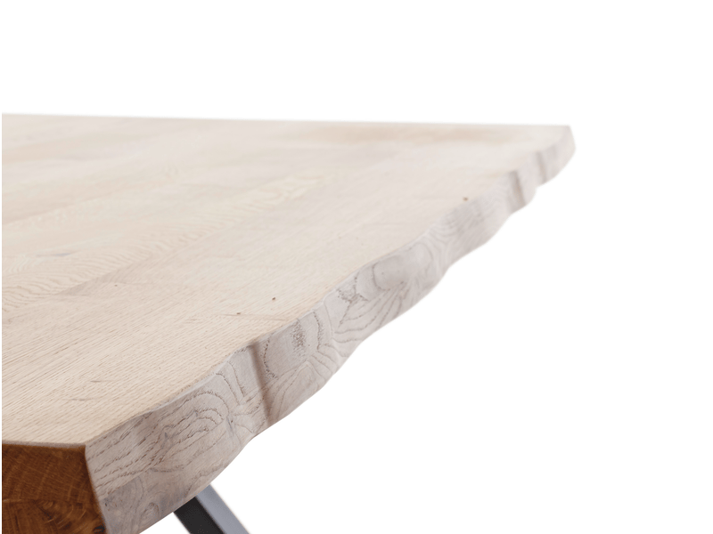  Table à manger avec bord irrégulier coloris chêne massif naturel et pieds en métal forme croisée - longueur 200 x profondeur 100 x hauteur 76 cm  - Conforama E