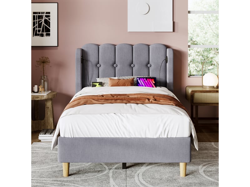  Lit simple rembourré 90x200 cm en lin gris avec tête de lit à panneaux, usb et type-c, sans matelas  - Conforama B