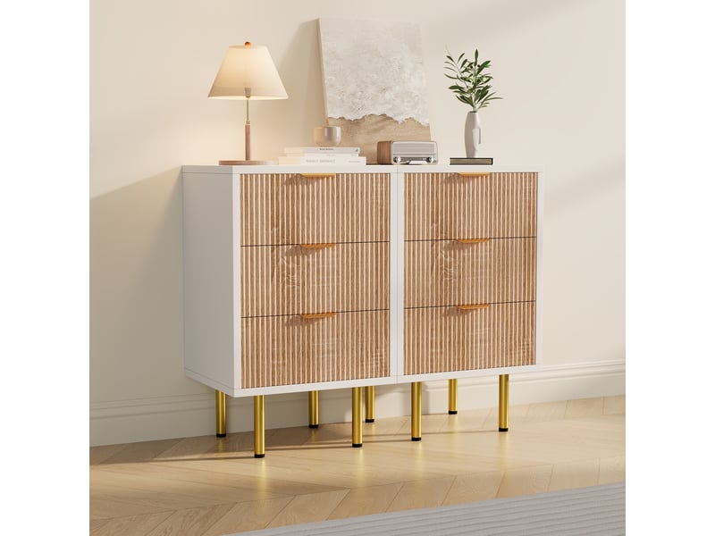  Lot de 2 tables de chevet - 40x40x65cm - tables de nuit en bois à 3 tiroirs cannelés &amp; pieds dorés - blanc &amp; chêne  - Conforama C