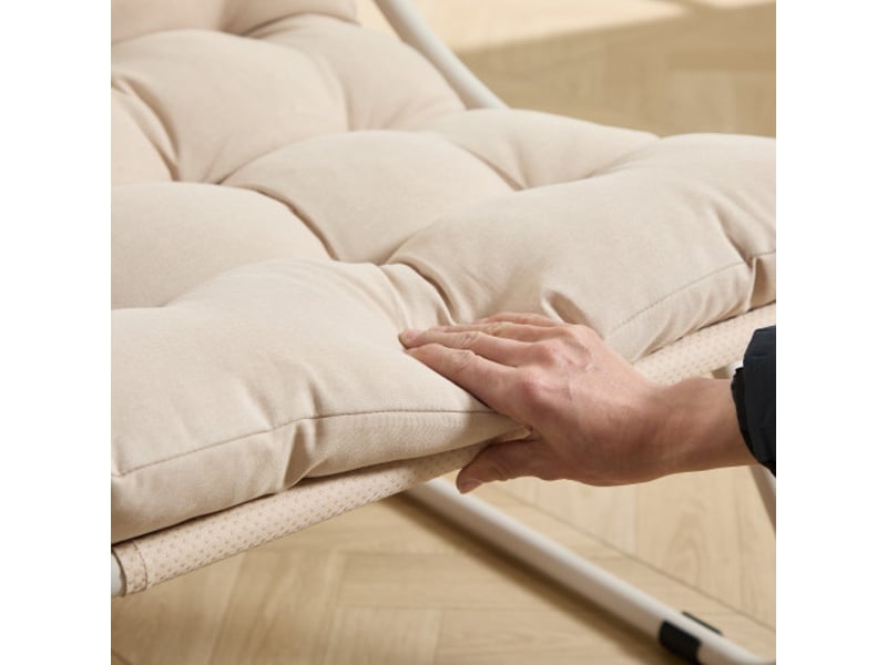 Fauteuil lounge d’extérieur avec repose-pieds, chaise inclinable confortable avec coussin épais, idéal pour salon, chambre et espace de lecture, structure beige avec coussin beige - Conforama D