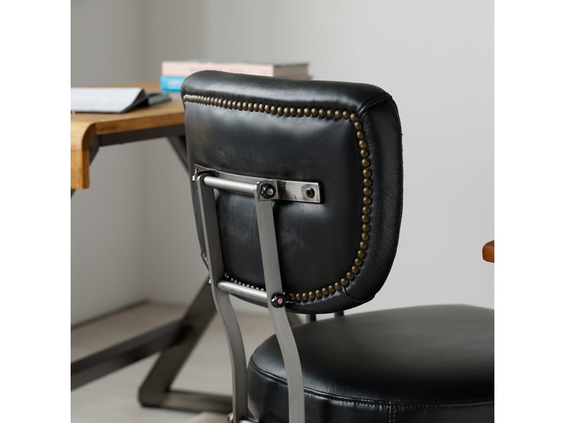  Fauteuil de bureau ergonomique 65x62x82-87 cm noir - chaise de bureau pivotante en cuir avec accoudoirs en chêne et roulettes  - Conforama D