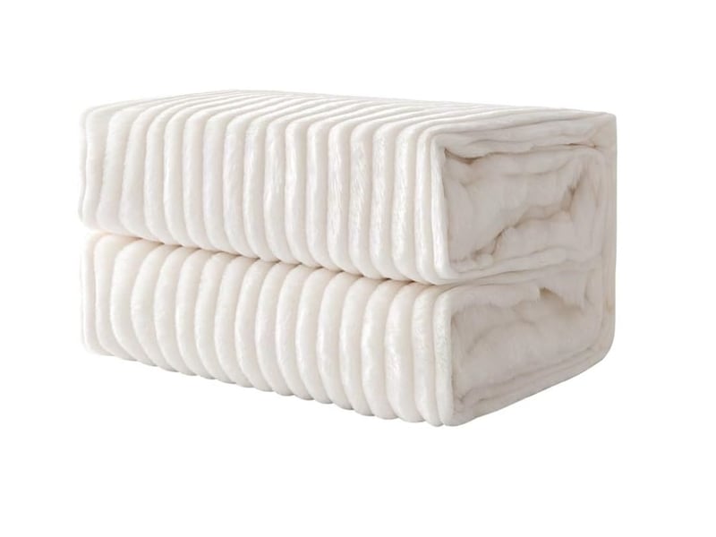  Couverture plaid flanelle velours canapé chambre sofa peut ëtre utilisé dans 130x150cm  - Conforama A