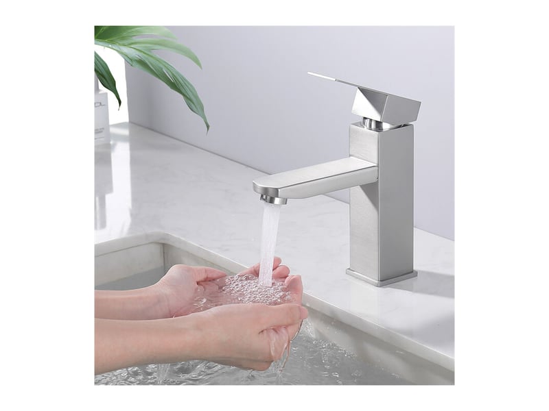  Robinet de salle de bain argenté, mitigeur de salle de bain, robinet de lavabo en acier inoxydable avec flexible de 60 cm  - Conforama B