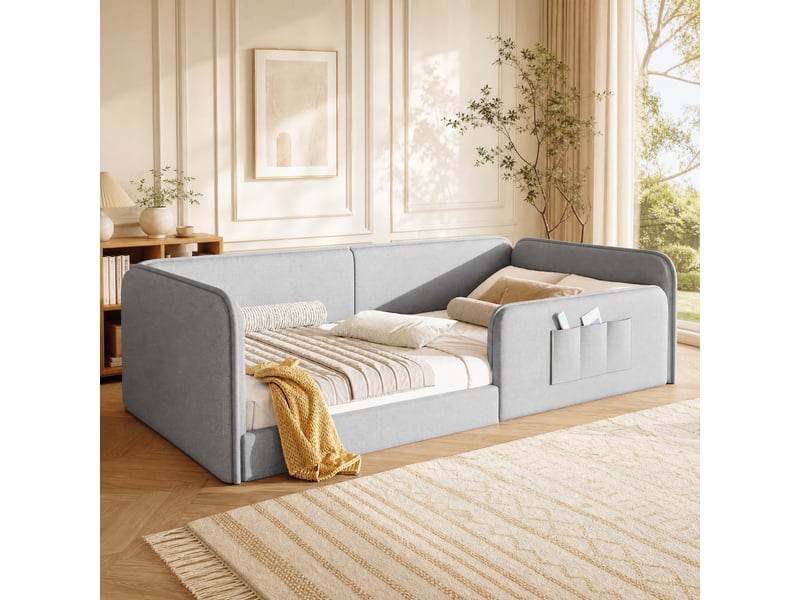 Lit simple 90 × 200 cm avec cadre bas rembourré et poches de rangement latérales en lin gris pour chambre d'enfant - Conforama B