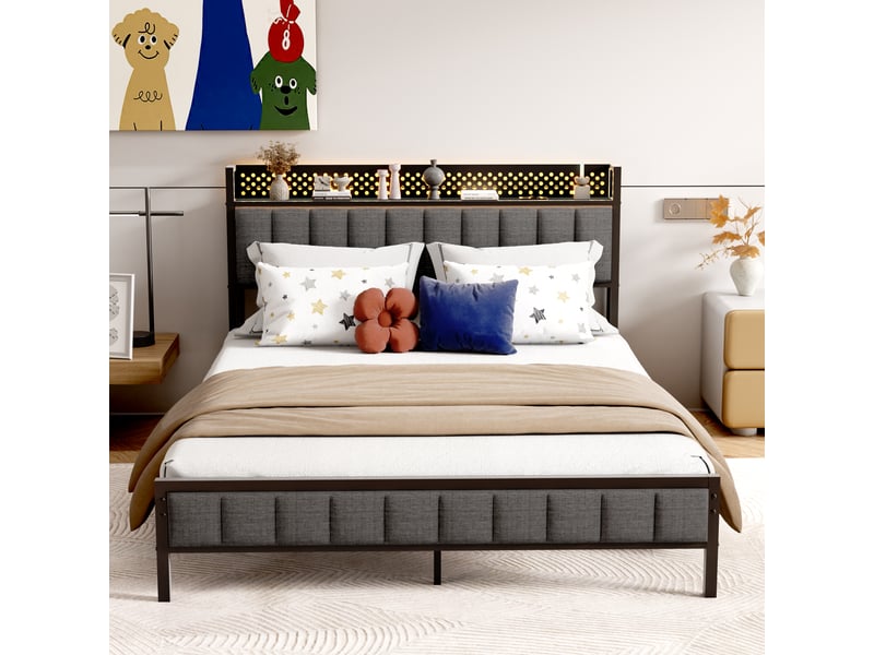 Lit 140x200cm,tête de lit grise rembourrée, lattes métalliques, usb et led, silencieux  - Conforama E