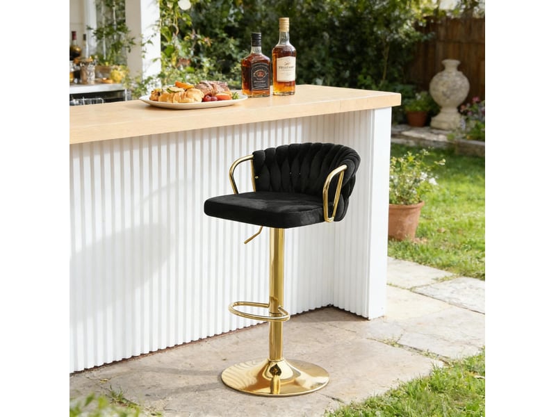  Chaise de bar pivotante et réglable avec dossier, accoudoirs et repose-pieds en velours noir  - Conforama D