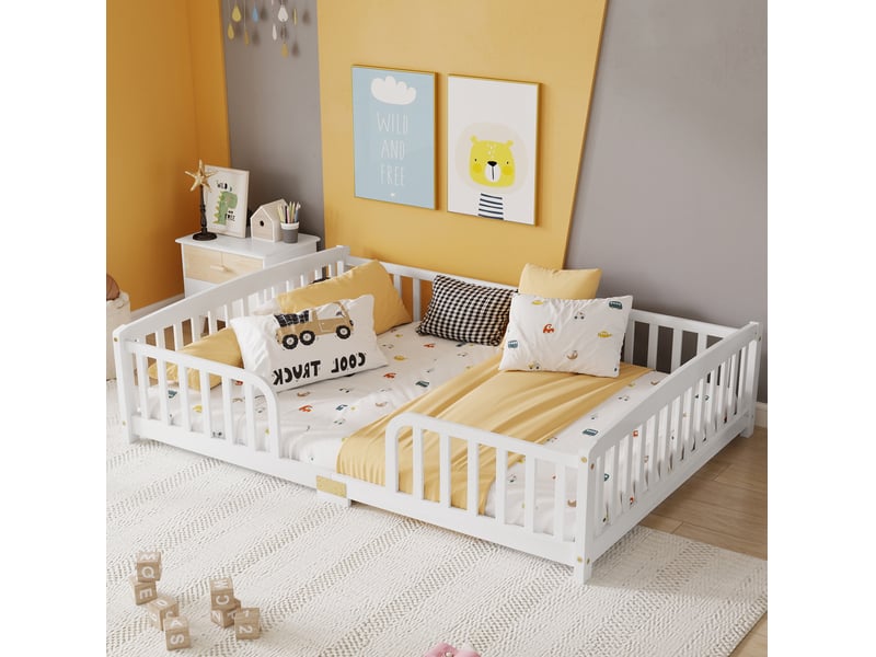 Lit enfant au sol 140x200 cm, blanc, bois, avec accès central et garde-corps de sécurité, sans matelas - Conforama B