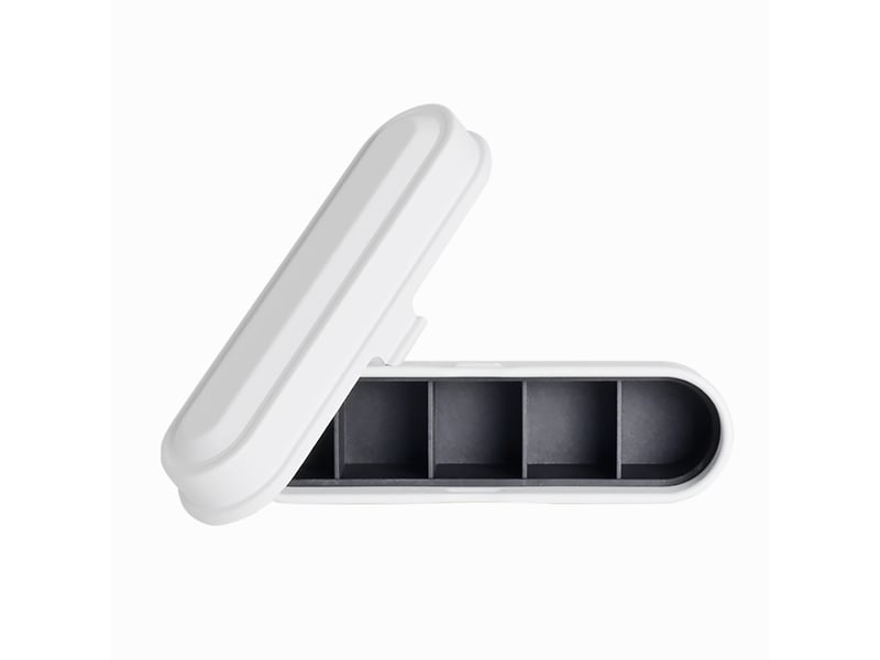 Kodak film case (135) - boîtier compact en acier pour 5 rouleaux de film 135 mm, capot amovible, design années 70, protection poussière et humidité - blanc - Conforama E