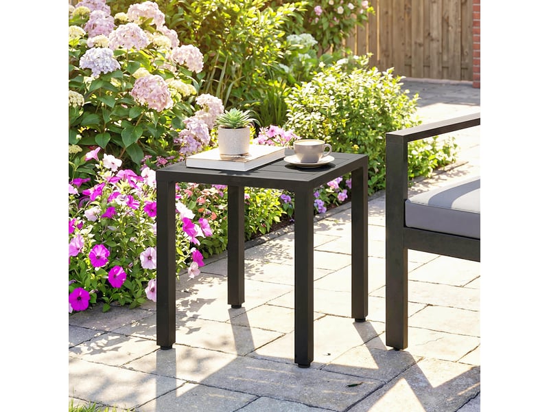 Table de jardin carrée, table de terrasse métal, plastique noir 45x45x45.5cm  - Conforama D