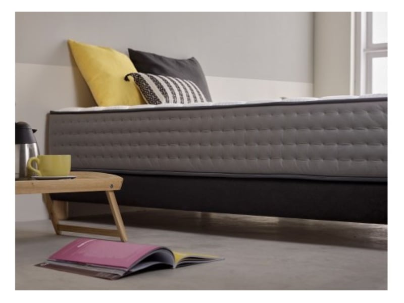  Matelas à mémoire de forme au graphène grafeno premium - 5 cm de mémoire de forme au graphène, âme haute densité 8435720040111 - Conforama B