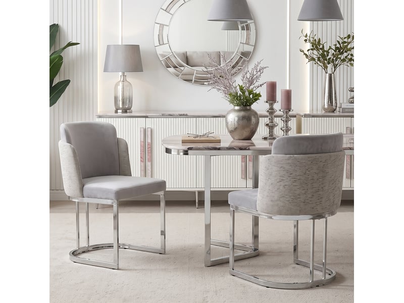  Lot de 2 chaises de salle à manger avec dossier double et pieds en métal électroplaqué, chenille gris clair et argenté  - Conforama D
