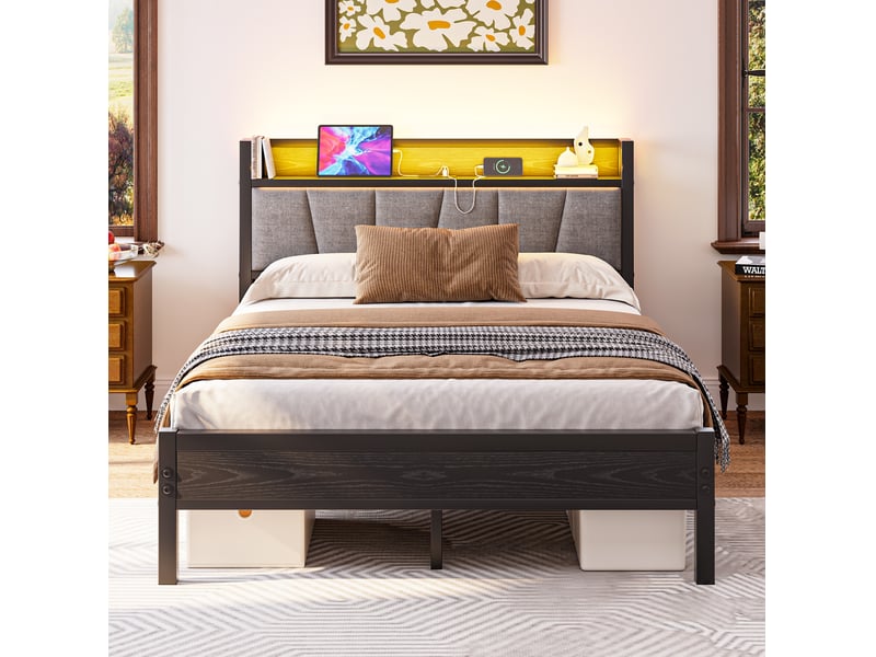 Cadre de lit 140 x 190 cm noir avec tête de lit de rangement, led et station de charge - Conforama D