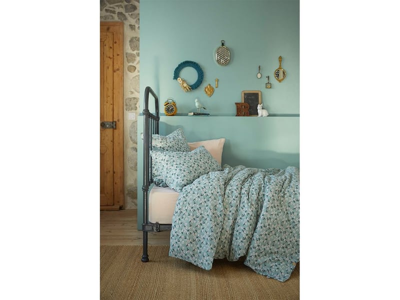  Allison - housse de couette 140x200cm gaze de coton coloris bleu motifs fleurs  - Conforama C