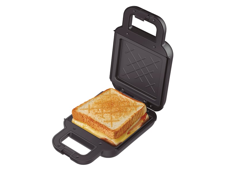  Appareil à croque-monsieur 600 W – Plaques antiadhésives, poignées froides au toucher et rangement vertical  - Conforama C