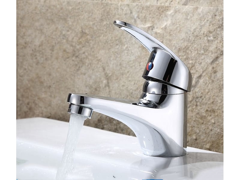  Robinet mitigeur de lavabo en laiton chromé  - Conforama D