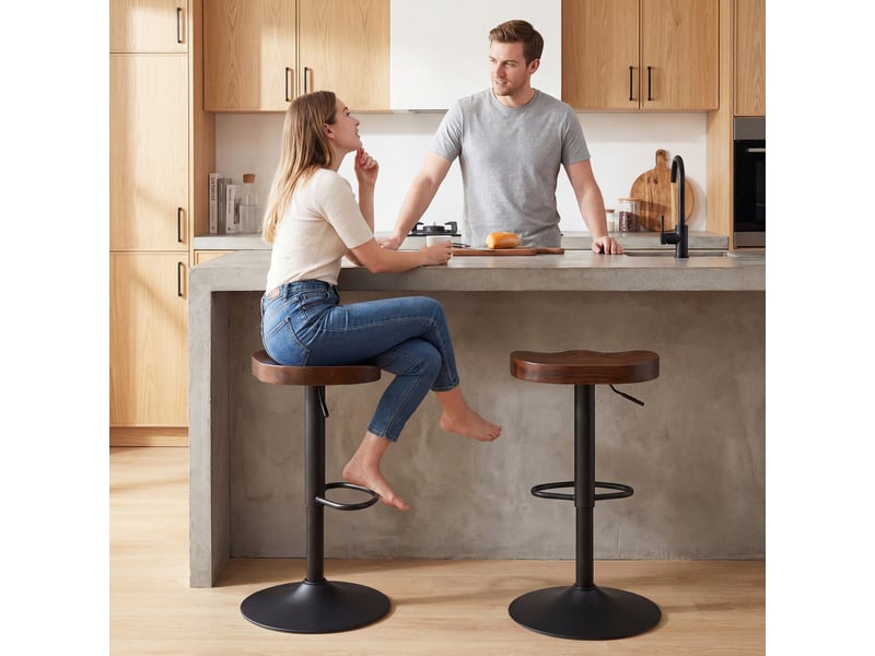  Tabourets de bar lot de 2 réglables pivotants chaises de cuisine avec siège en bois d'orme marron foncé  - Conforama D
