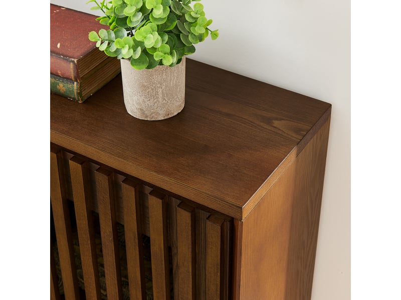  Buffet étroit 99x23,5 cm avec 2 portes rainurées ajourées, étagère réglable et 2 ouvertures pour prises murales, mdf, effet noyer  - Conforama E