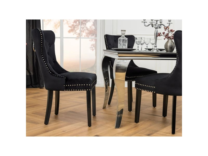 Lot de 2 chaises chesterfield regina noires en velours capitonné – anneau argenté, clous décoratifs et pieds en bois d'hévéa  - Conforama D