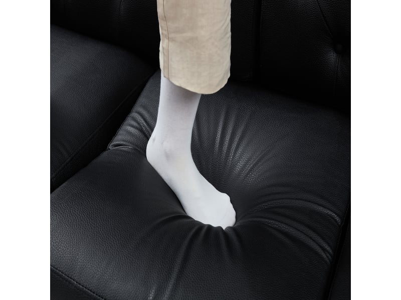Fauteuil chesterfield fixe 1 place capitonné en simili noir 105 x 76 x 86 cm, coussin inclus, pour salon ou accueil 105X76X86cm - Conforama R