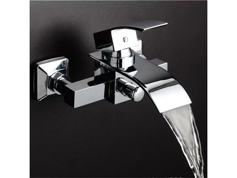  Robinet baignoire cascade, monocommande laiton, commutateur pression. Pour baignoiredouche, argent, design élégant et montage facile. Durable.  - Conforama B