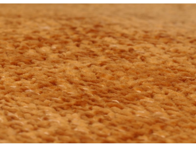  Lot de 2 chaises de salle à manger pivotantes à 180° avec retour automatique assise rembourrée et protections de sol réglables tissu chenille jaune ocre et fer 04_0009907  - Conforama C