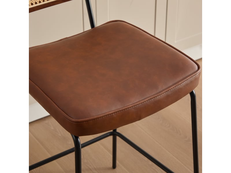 Tabouret de bar marron lot de 2 chaises de bar cuir pu vintage dossier aspect rotin pieds métal 96.5cm - Conforama E