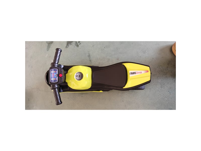  Draisienne pour enfant, vélo d'équilibre avec musique et roues extra-larges, pour filles et garçons 18-36 mois, vert  - Conforama E
