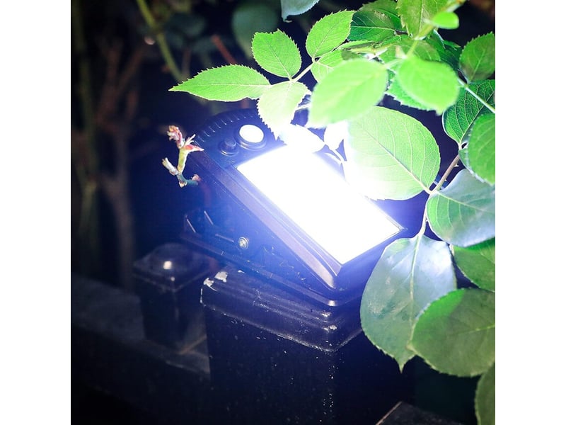  Led extérieur solar clip-on sensor lumière — ip55 étanche clip lampe, adapté pour fences, patios, walls, garages, et courtyards, noir  - Conforama D