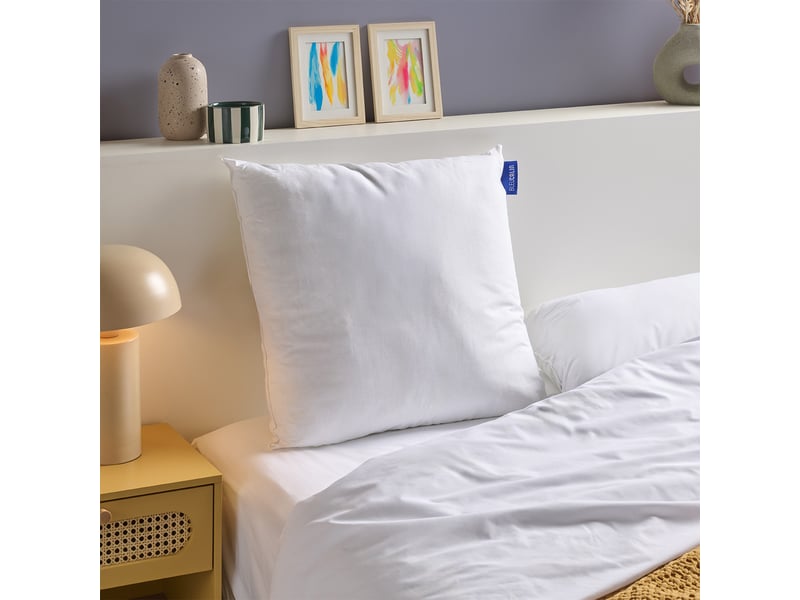  Pack couette chaude 240x260cm + 2 oreillers moelleux 60x60cm coton bio Fabriqué en France - Conforama C