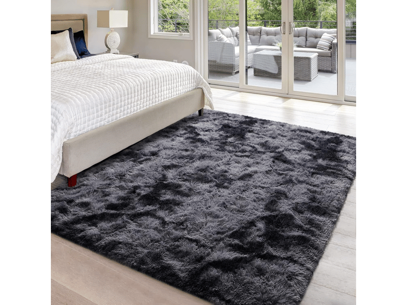  Tapis de salon gris, à poils longs, doux, en laine de soie antidérapante, mesurant 120 x 160 cm  - Conforama C