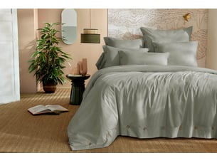 Housse de couette 240 x 220 cm + 2 taies 65 x 65 cm 100% percale de coton 120 fils perrine céladon