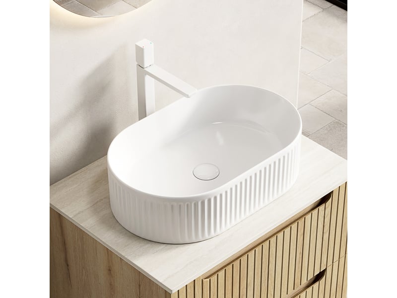  Lavabo à poser ovale en céramique blanche avec perçage pour robinet, résistant aux taches et à l’eau, 61×43×25 cm  - Conforama C