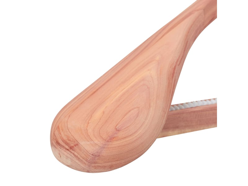  Lot de 8 cintres en bois pour costumes épaules larges avec entretoise et crochet pivotant en cèdre naturel 13_0015892  - Conforama D