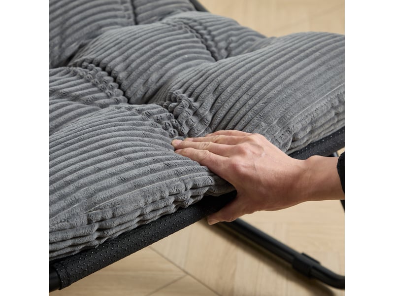  Fauteuil relax extérieur avec repose-pieds 65x78x86 cm – gris – coussin épais et acier noir traité poudre  - Conforama E