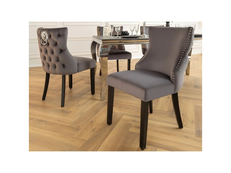  Lot de 2 chaises regina gris anthracite en velours – dos capitonné, tête de lion argentée et pieds noirs  - Conforama B