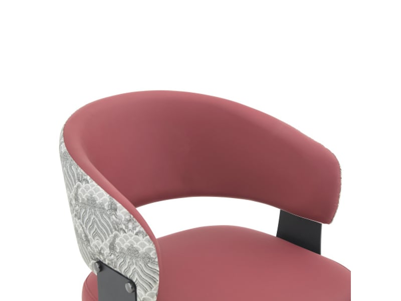  Chaises mid-century modern – lot de 2, fauteuils rétro simili cuir, accoudoirs tonneau, dossier motif, pieds robustes  - Conforama E