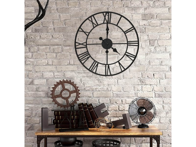 Horloge murale rétro 40 x 40 cm en fer noir avec chiffres romains mouvement quartz silencieux chicfurn  - Conforama D