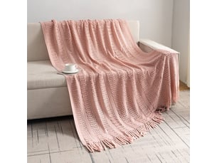 Plaid rose à motifs et franges 127 x 180 cm pazi