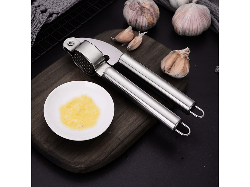  Presse-ail - presse-gingembre et ail de qualité professionnelle avec passoire pliable - acier inoxydable - compatible lave-vaisselle  - Conforama C