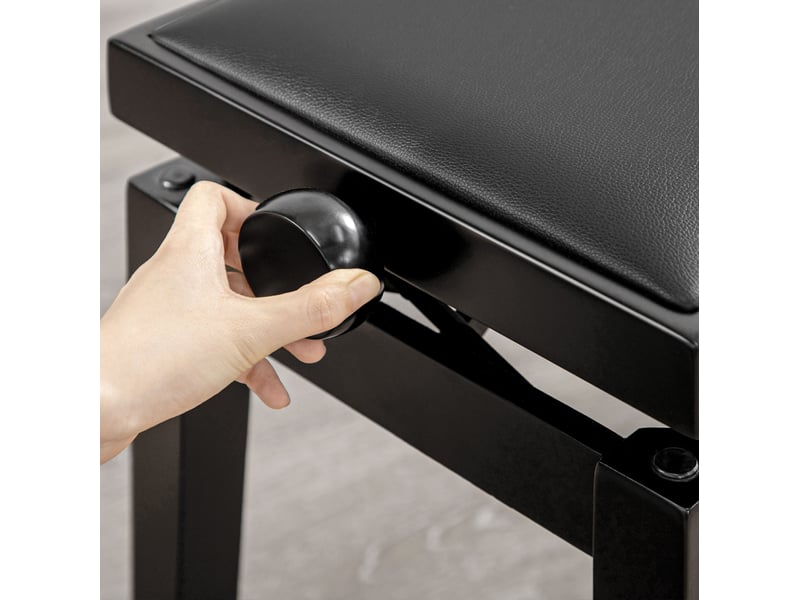  Banquette de piano réglable en hauteur avec coussin en simili cuir et structure en bois, noir, 63 × 33 × 45-56 cm  - Conforama D