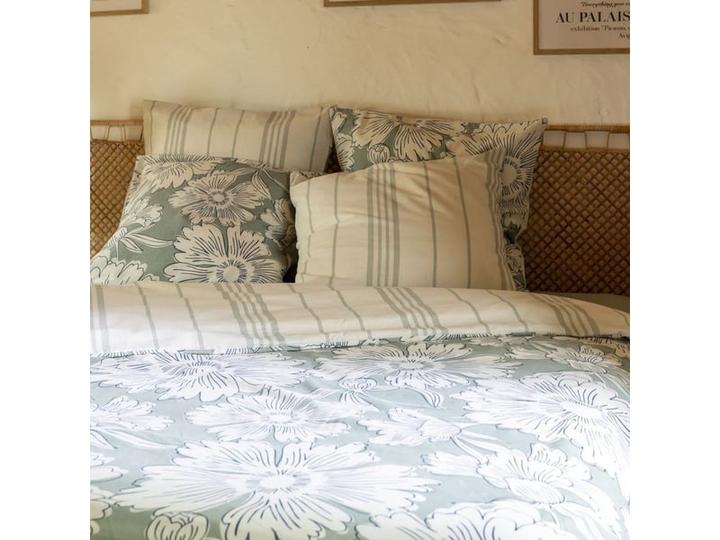  Housse de couette 260x240cm coton imprimé recto floral verso rayé vert sauge et blanc - tamia  - Conforama C