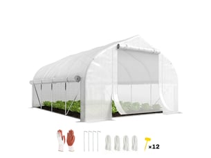Serre tunnel de 4 x 3 x 2 m avec porte grillagée et 8 fenêtres, toit pointu et bâche blanche en polyéthylène.
